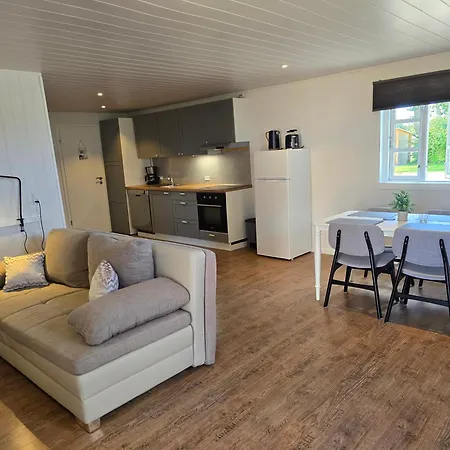 Sandra Naehe Romo In