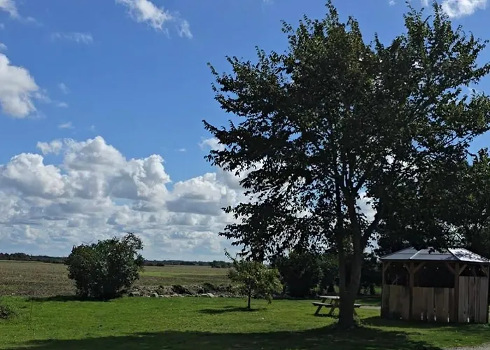 Sandra Naehe Romo In Apartman Bredebro